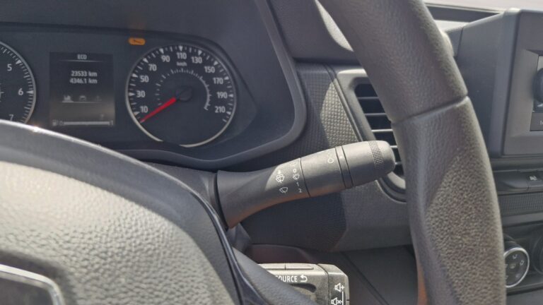 Renault Trafic Blue DCI 130 CONFORT - Image 10 (July 7, 2026)