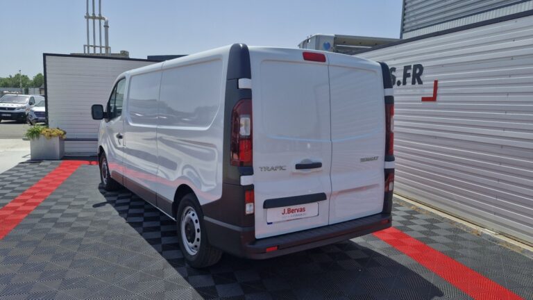 Renault Trafic Blue DCI 130 CONFORT - Image 04 (July 7, 2026)