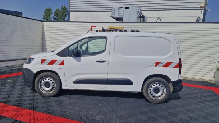 Citroën Berlingo M 1000 PURETECH 130 EAT8 WORKER - Image 03 (July 7, 2026)