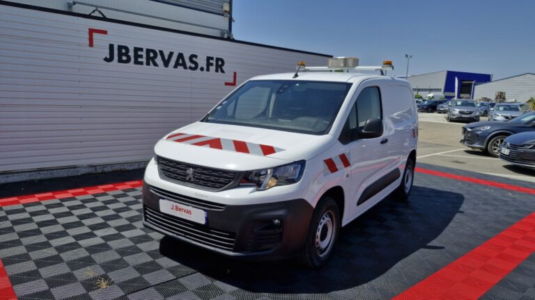 Peugeot Partner STANDARD 650 KG PURETECH 110 PREMIUM - Image 01 (July 7, 2026)