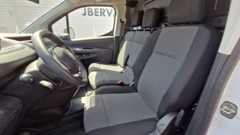 Peugeot Partner STANDARD 650 KG PURETECH 110 PREMIUM - Image 15 (July 7, 2026)