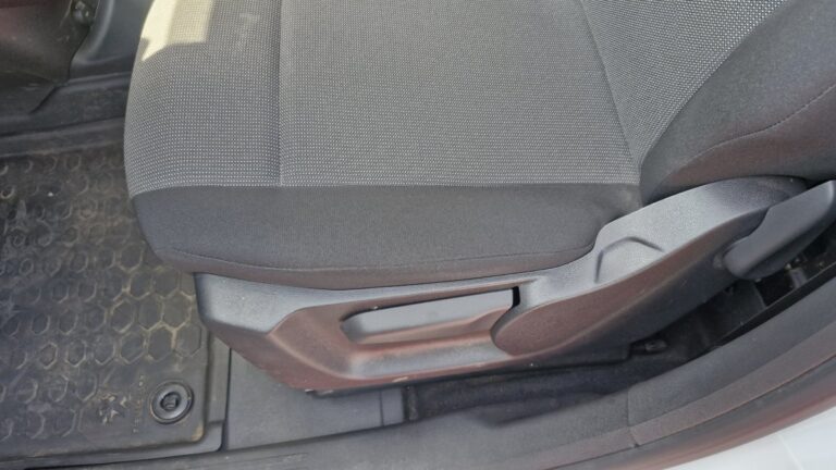 Peugeot Partner STANDARD 650 KG PURETECH 110 PREMIUM - Image 16 (July 7, 2026)
