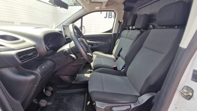 Citroën Berlingo XL 950 BLUEHDI 100 DRIVER - Image 07 (July 7, 2026)