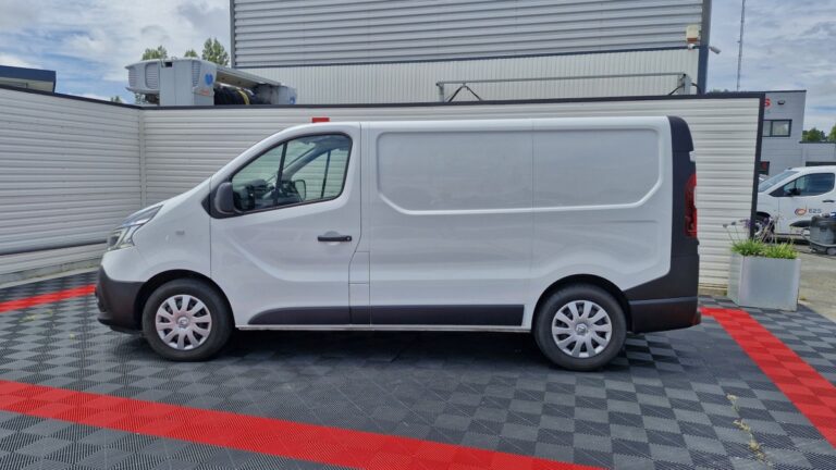 Renault Trafic DCI 145 EDC Grand Confort - Image 03 (July 7, 2026)