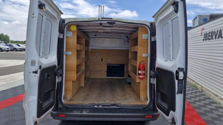 Renault Trafic DCI 145 EDC Grand Confort - Image 06 (July 7, 2026)