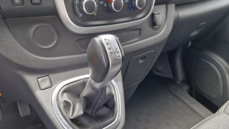 Renault Trafic DCI 145 EDC Grand Confort - Image 09 (July 7, 2026)