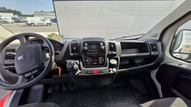 Peugeot Boxer BLUEHDI 140 ASPHALT - Image 07 (July 7, 2026)