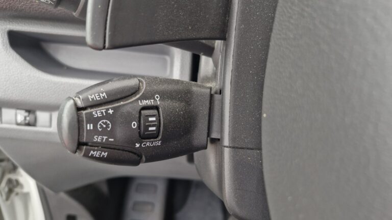 Peugeot Expert Standard 2.0 Bluehdi 120 EAT8 Asphalt - Image 20 (July 7, 2026)