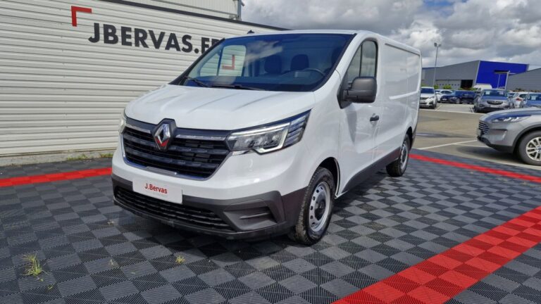 Renault Trafic Blue DCI 150 Grand Confort - Image 01 (July 7, 2026)
