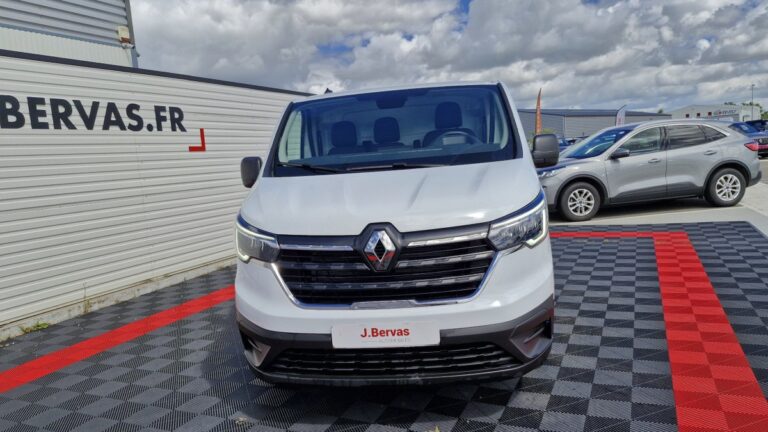 Renault Trafic Blue DCI 150 Grand Confort - Image 02 (July 7, 2026)