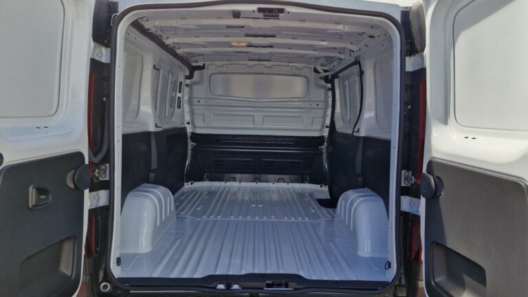 Renault Trafic Blue DCI 150 Grand Confort - Image 05 (July 7, 2026)