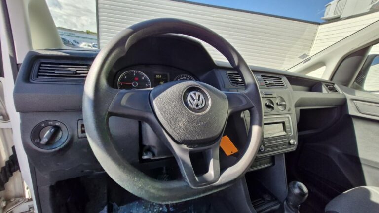 Volkswagen Caddy Van MAXI 2.0 TDI 102 BVM5 - Image 11 (July 7, 2026)