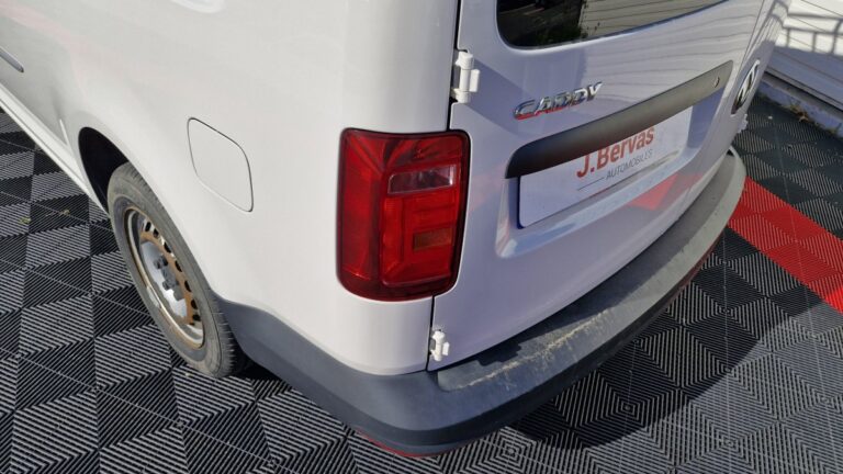 Volkswagen Caddy Van MAXI 2.0 TDI 102 BVM5 - Image 18 (July 7, 2026)