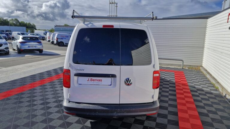 Volkswagen Caddy Van MAXI 2.0 TDI 102 BVM5 - Image 04 (July 7, 2026)