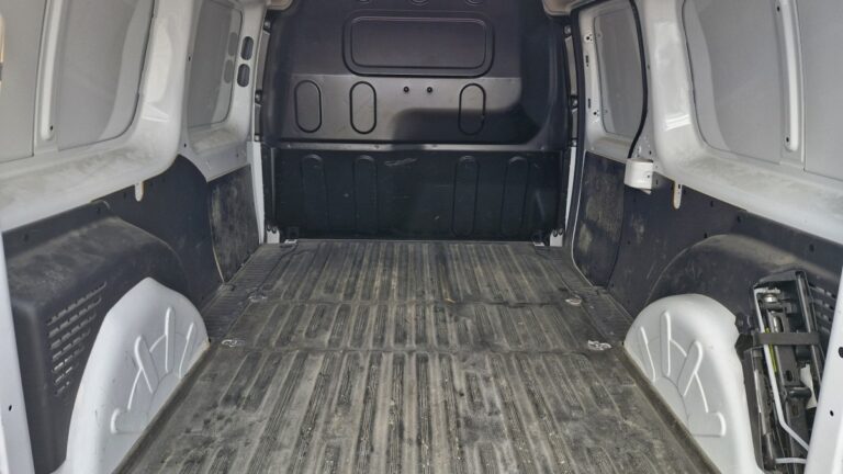 Renault Kangoo Express GRAND VOLUME BLUE DCI 95 CONFORT - Image 06 (July 7, 2026)