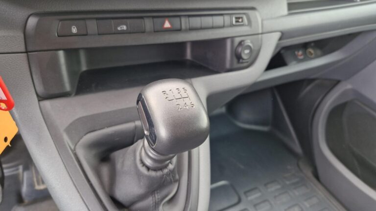 Citroën Jumpy XL BlueHDI 120 Driver - Image 10 (July 7, 2026)