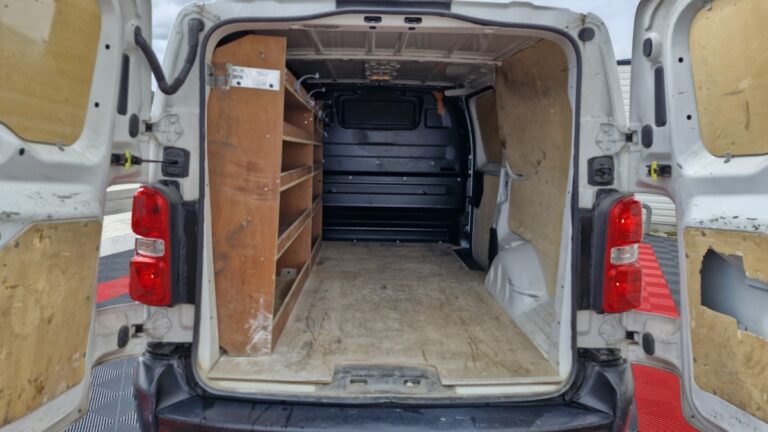 Citroën Jumpy XL BlueHDI 120 Driver - Image 06 (July 7, 2026)