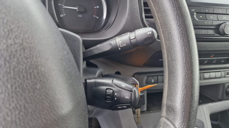 Peugeot Expert Standard 1.5 BlueHDI 120 Premium - Image 10 (July 7, 2026)