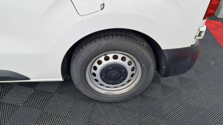Peugeot Expert Standard 1.5 BlueHDI 120 Premium - Image 16 (July 7, 2026)