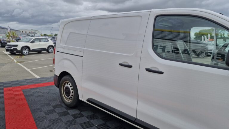 Peugeot Expert Standard 1.5 BlueHDI 120 Premium - Image 19 (July 7, 2026)