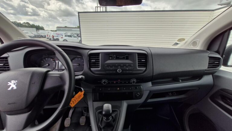Peugeot Expert Standard 1.5 BlueHDI 120 Premium - Image 07 (July 7, 2026)