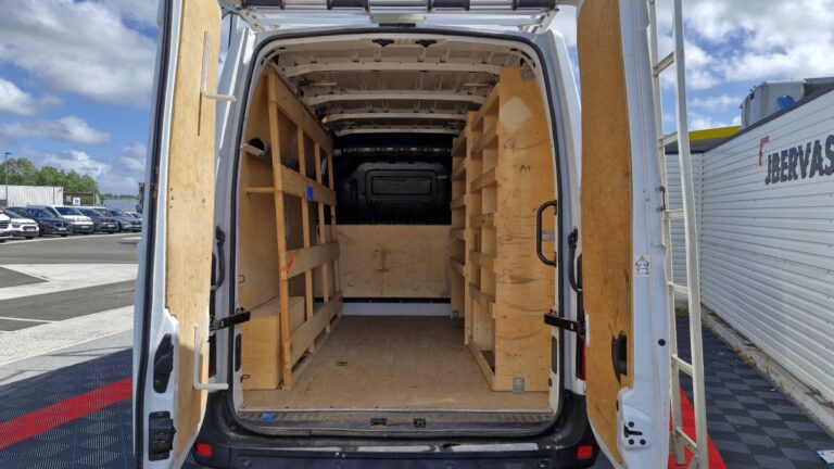 Renault Master Blue DCI 135 Grand Confort - Image 06 (July 7, 2026)