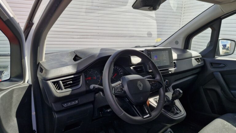 Renault Kangoo Van L1 BLUE DCI 95 GSR2 ADVANCE - Image 14 (July 7, 2026)
