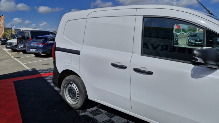 Renault Kangoo Van L1 BLUE DCI 95 GSR2 ADVANCE - Image 20 (July 7, 2026)