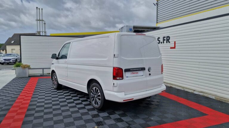 Volkswagen Transporter 2.0 TDI 150 DSG7 BUSINESS - Image 04 (July 7, 2026)