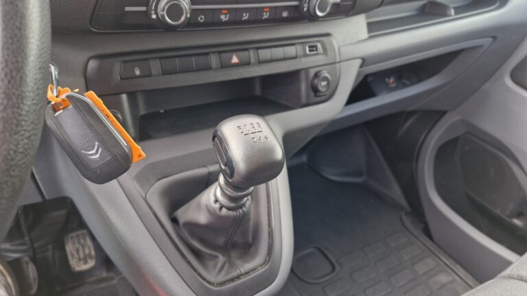 Citroën Jumpy M BlueHDi 120 Pack Driver - Image 10 (July 7, 2026)