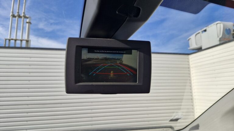 Peugeot Partner STANDARD BLUEHDI 100 PREMIUM - Image 10 (July 7, 2026)