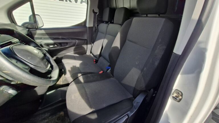 Peugeot Partner STANDARD BLUEHDI 100 PREMIUM - Image 16 (July 7, 2026)