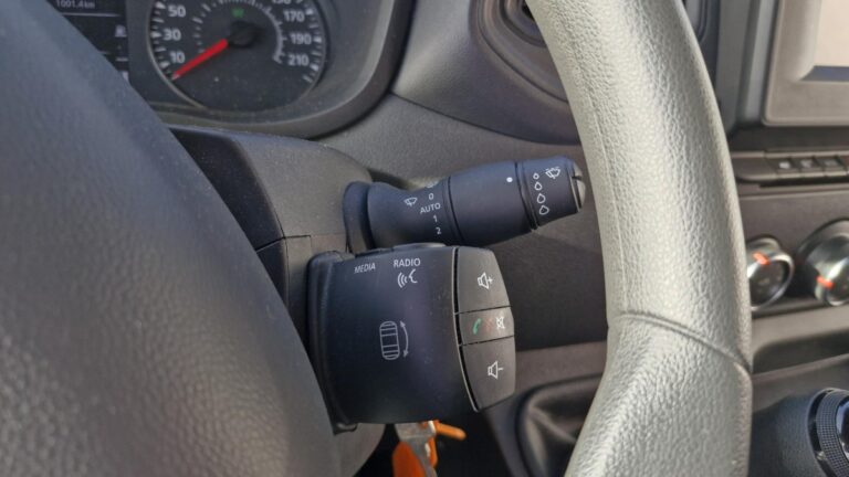 Renault Master F3500 blue dci 145 confort CAISSE 20m3 - Image 10 (July 7, 2026)