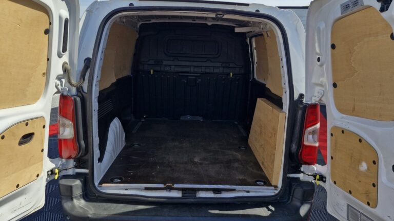 Citroën Berlingo M BLUEHDI 100 CLUB - Image 06 (July 7, 2026)