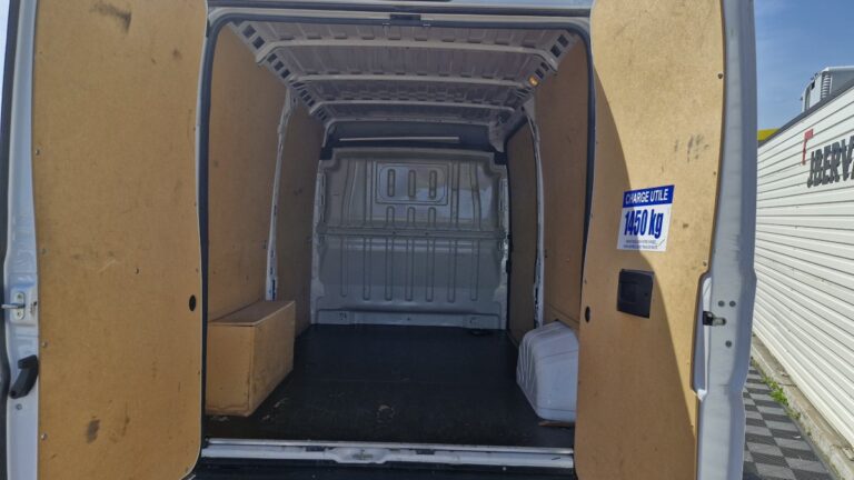 Peugeot Boxer BLUEHDI 140 ASPHALT - Image 06 (July 7, 2026)