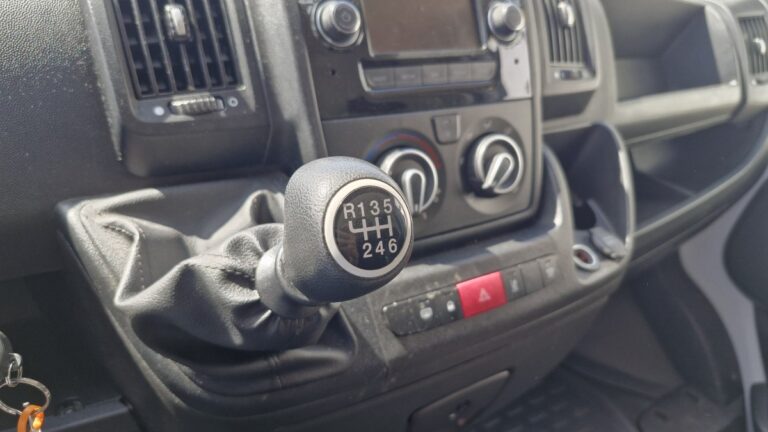 Peugeot Boxer BLUEHDI 140 ASPHALT - Image 08 (July 7, 2026)
