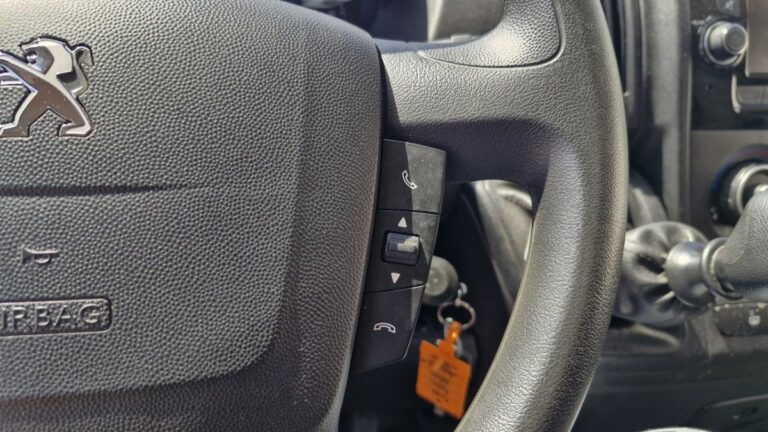 Peugeot Boxer BLUEHDI 140 ASPHALT - Image 09 (July 7, 2026)