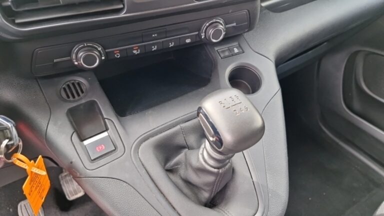 Opel combo cargo 1.5 100 CH AUGMENTE PACK CLIM - Image 13 (July 7, 2026)