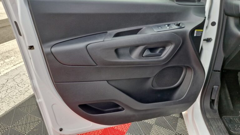Opel combo cargo 1.5 100 CH AUGMENTE PACK CLIM - Image 18 (July 7, 2026)