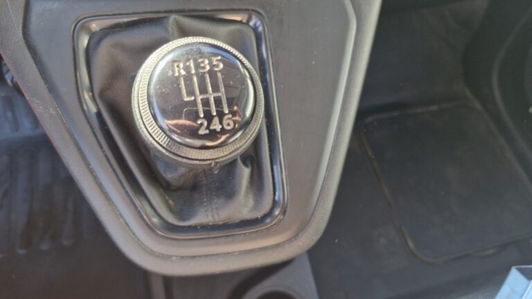 Renault Kangoo Van BLUE DCI 95 EXTRA – 3 PLACES - Image 16 (July 7, 2026)