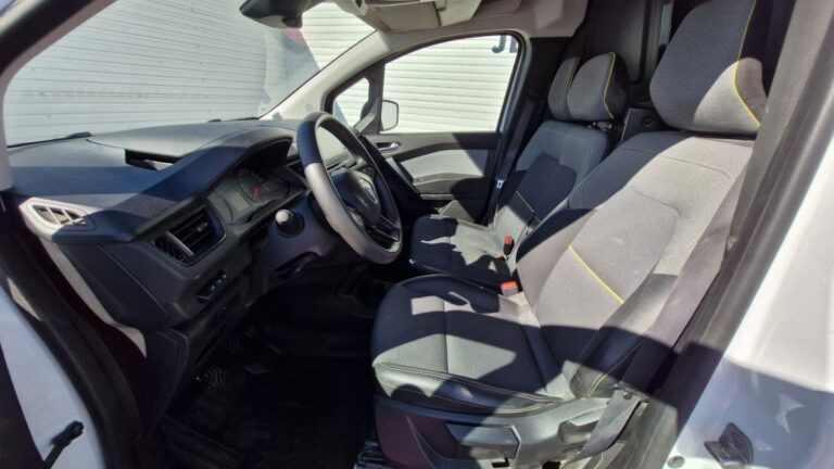 Renault Kangoo Van BLUE DCI 95 EXTRA – 3 PLACES - Image 07 (July 7, 2026)