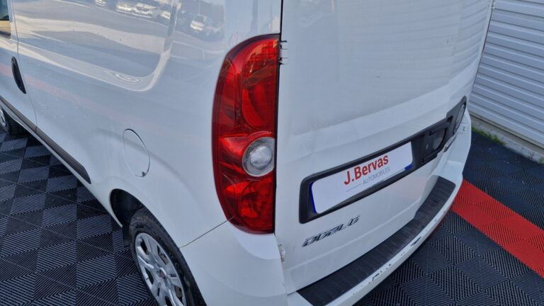 Fiat Doblo Cargo 1.6 MULTIJET 105 PRO LOUNGE - Image 20 (July 7, 2026)