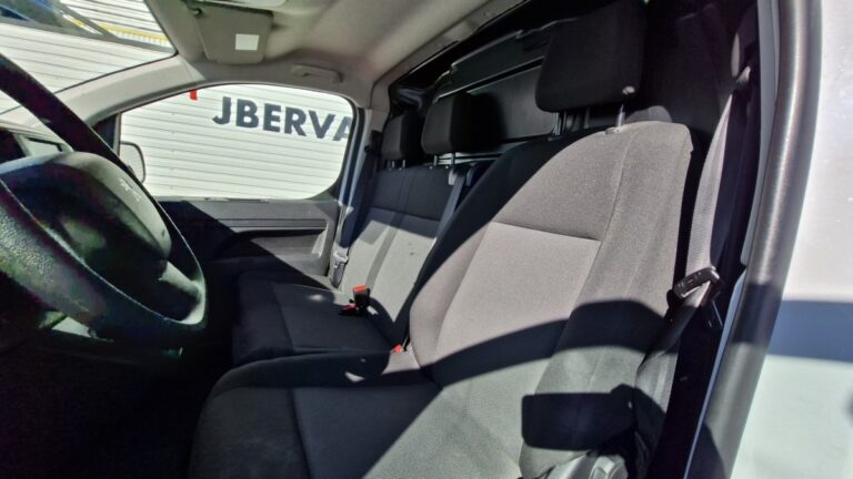 Peugeot Expert M BlueHDI 145 BVM6 - Image 08 (July 7, 2026)