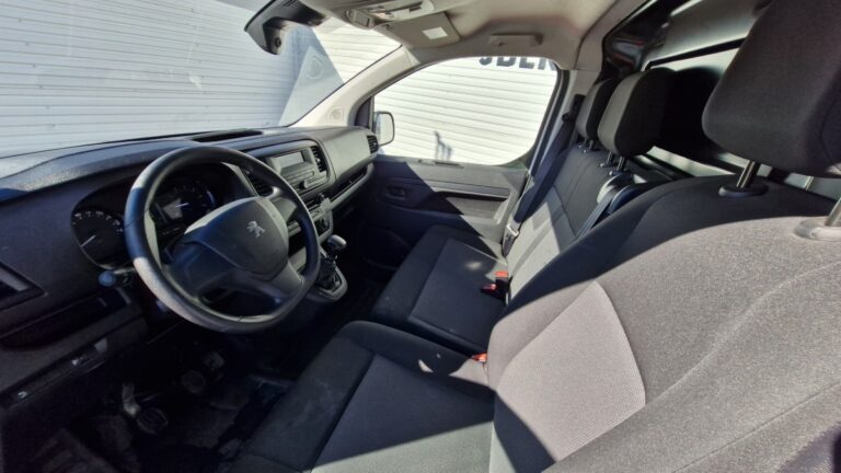 Peugeot Expert M BlueHDI 145 BVM6 - Image 09 (July 7, 2026)