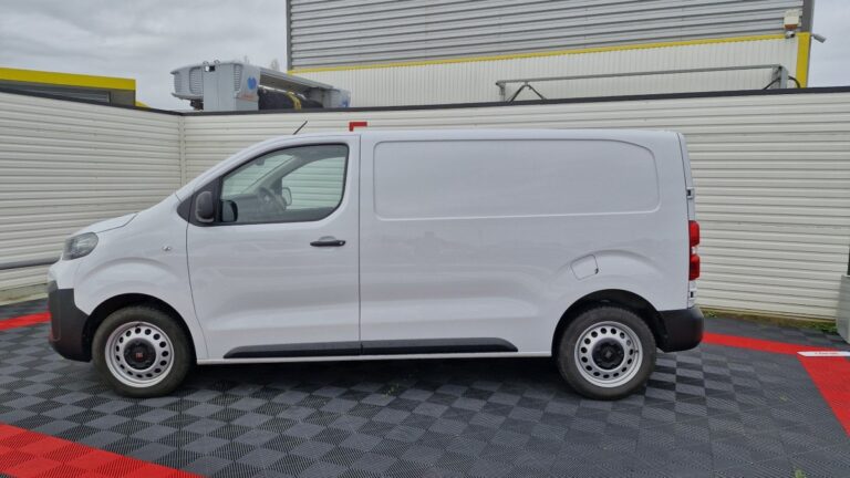 Fiat Scudo BLUEHDI 145 M EAT8 - Image 01 (July 7, 2026)