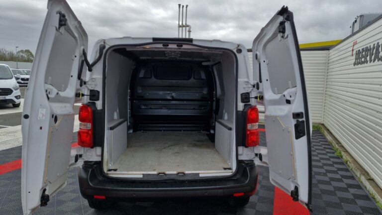Fiat Scudo BLUEHDI 145 M EAT8 - Image 06 (July 7, 2026)