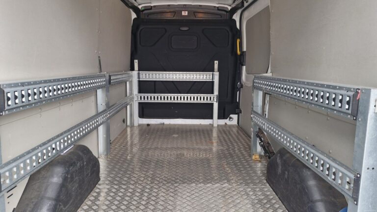 Ford Transit 2.0 Ecoblue 130 Trend Business - Image 06 (July 7, 2026)