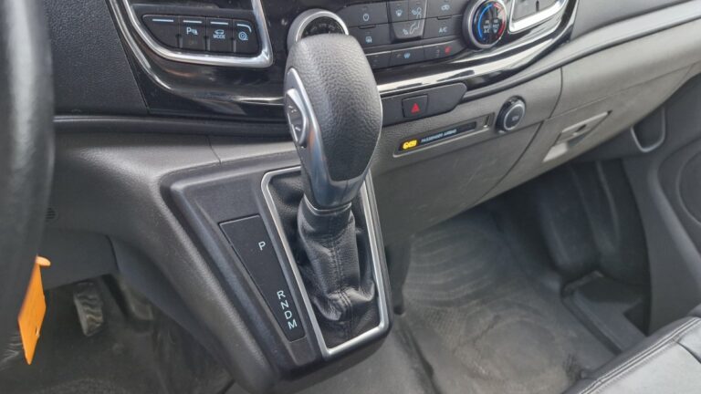 Ford Transit Custom 2.0 ECOBLUE 185 BVA SPORT - Image 10 (July 7, 2026)