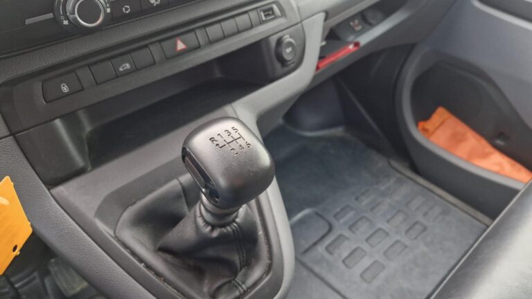 Citroën Jumpy XL BlueHDI 120 Driver - Image 12 (July 7, 2026)