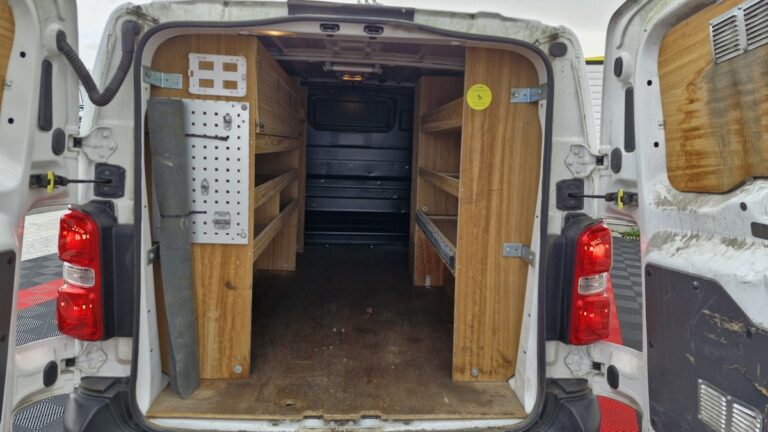Citroën Jumpy XL BlueHDI 120 Driver - Image 06 (July 7, 2026)